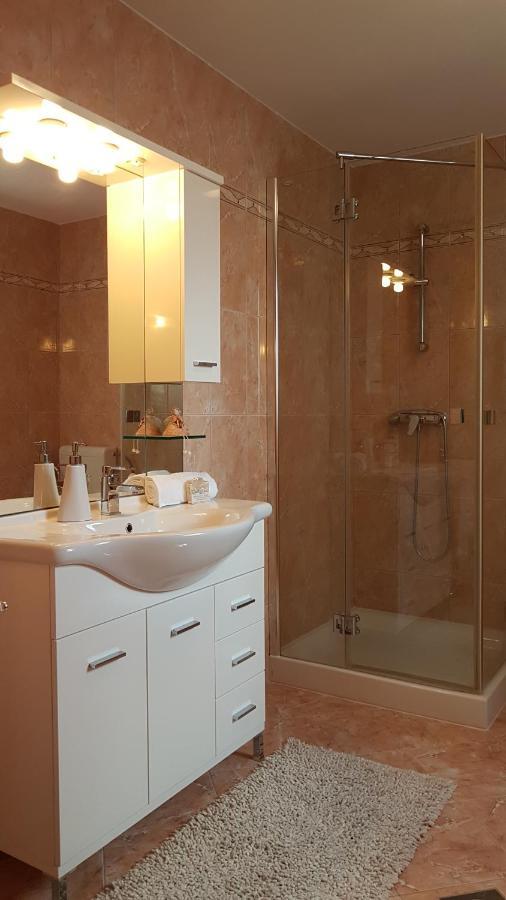 Apartmani Diva Малинска Экстерьер фото