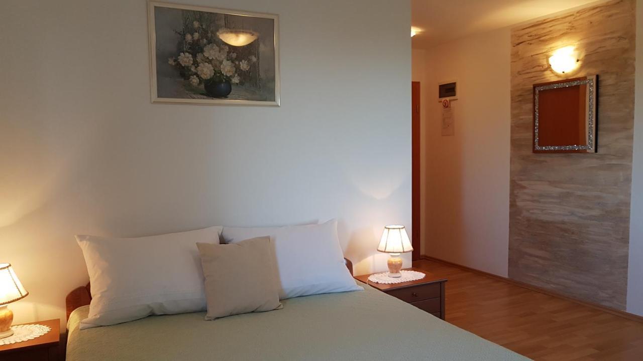 Apartmani Diva Малинска Экстерьер фото