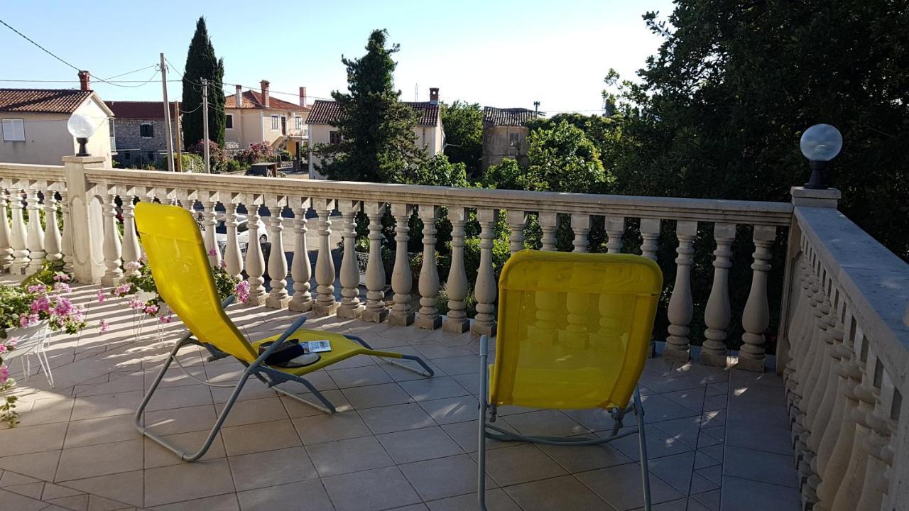Apartmani Diva Малинска Экстерьер фото