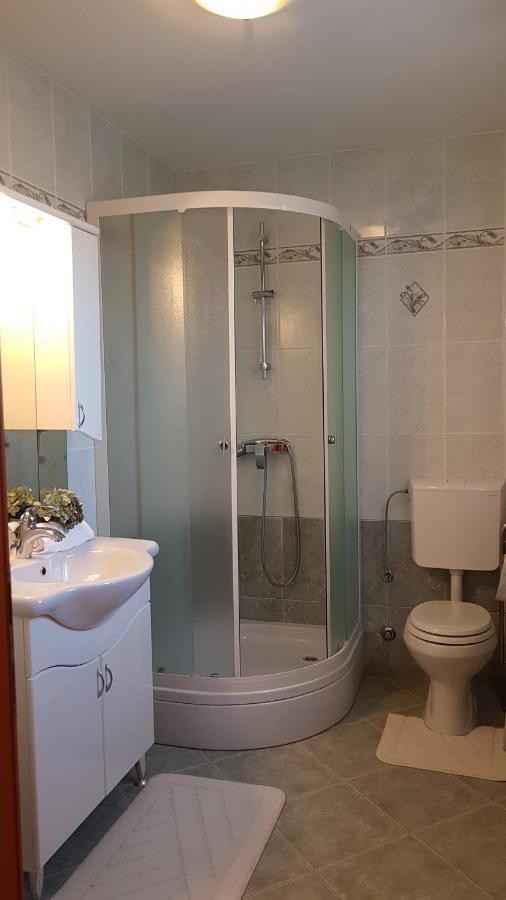 Apartmani Diva Малинска Экстерьер фото