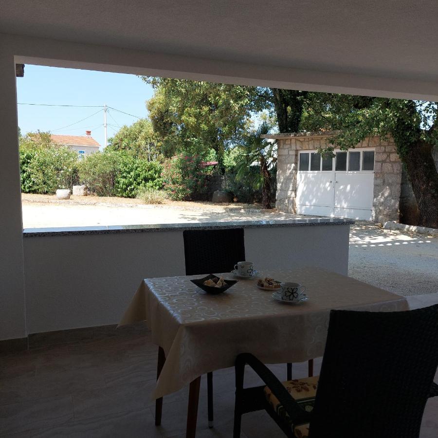 Apartmani Diva Малинска Экстерьер фото