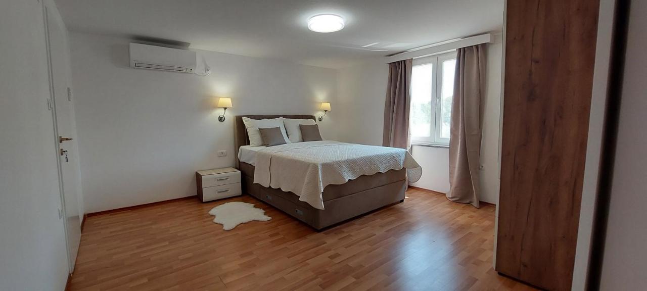 Apartmani Diva Малинска Экстерьер фото
